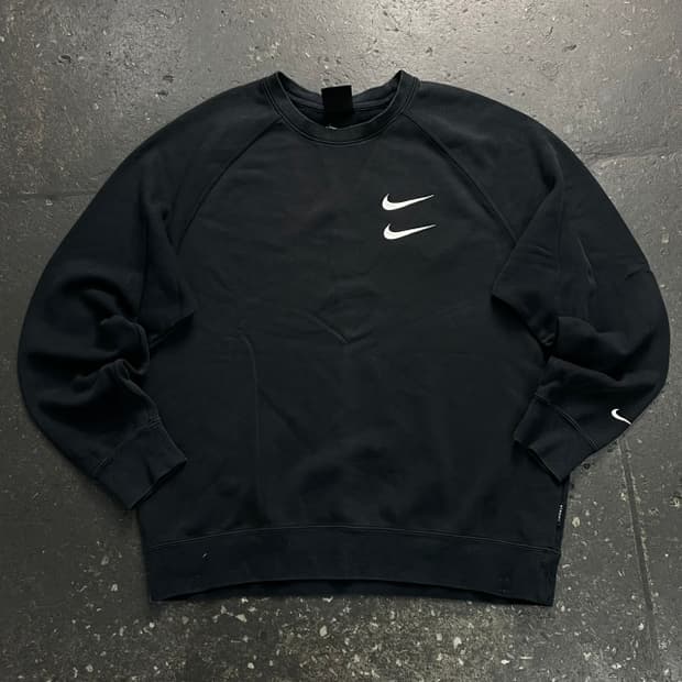 105 나이키 더블 스우시 맨투맨 