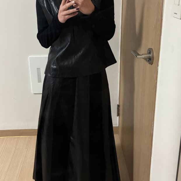 유노이아 레더 셋업