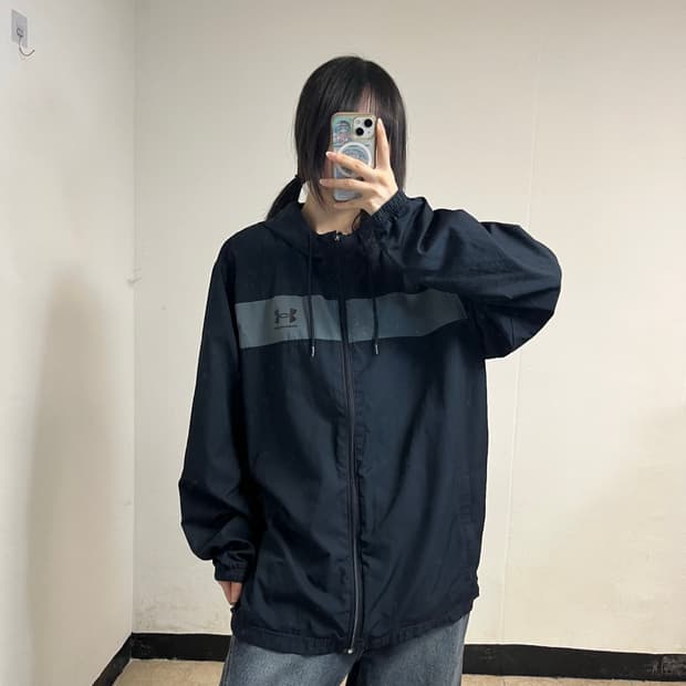 Under Armour Windbreaker