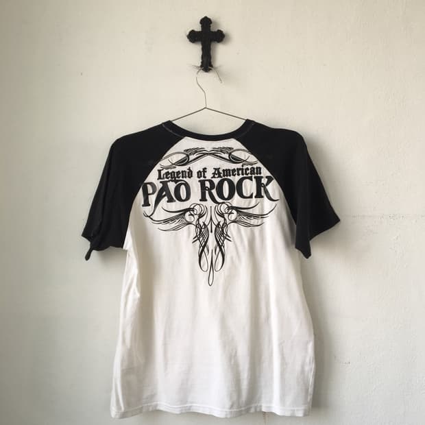 Tribal pattern point raglan t shirt