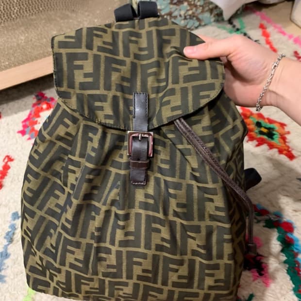 펜디 주카백 빅로고 백팩