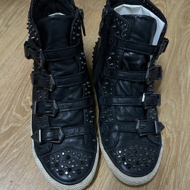 ash 아쉬 스터드 스니커즈 230