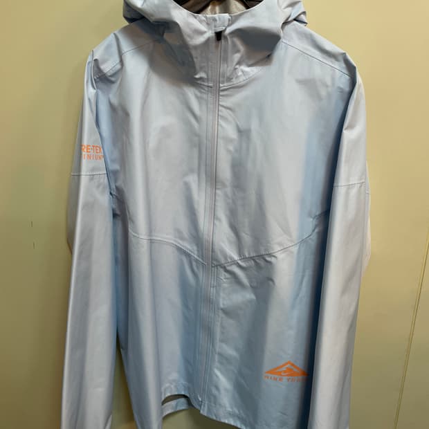 나이키 고어텍스 바람막이