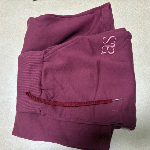 애즈온 logo training long skirt 자주색