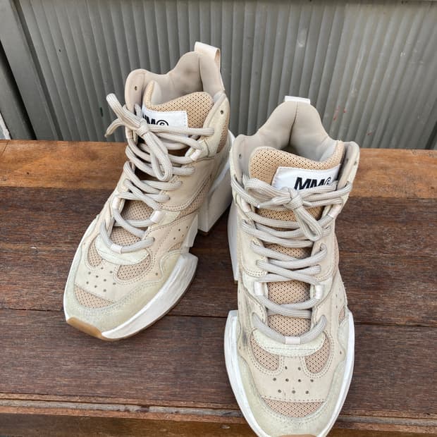 MM6  메종마르지엘라 하이탑 스니커즈