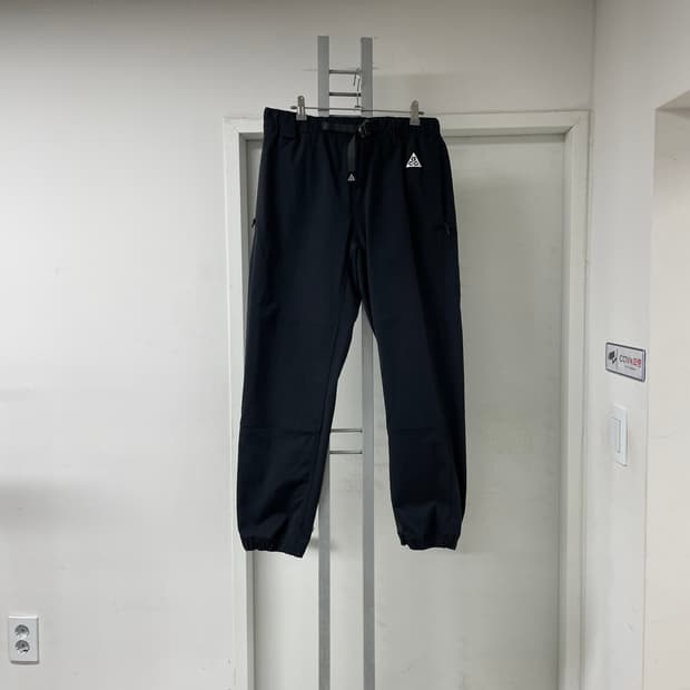 나이키 ACG 조거 팬츠 블랙 M