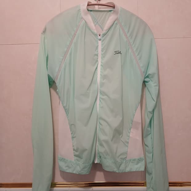 타이틀리스트 정품 여성 바람막이 85 ~ 90 사이즈