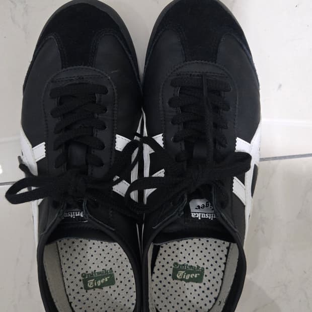 오니츠카타이거 멕시코66 블랙 