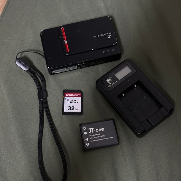 후지필름 FinePix Z300 디지털 카메라 블랙
