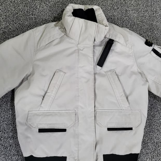 내셔널지오그래픽 덕다운 패딩