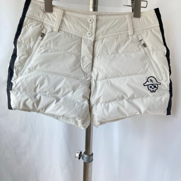 새상품) 파리게이츠 여성 퀼팅 구스 숏팬츠 화이트