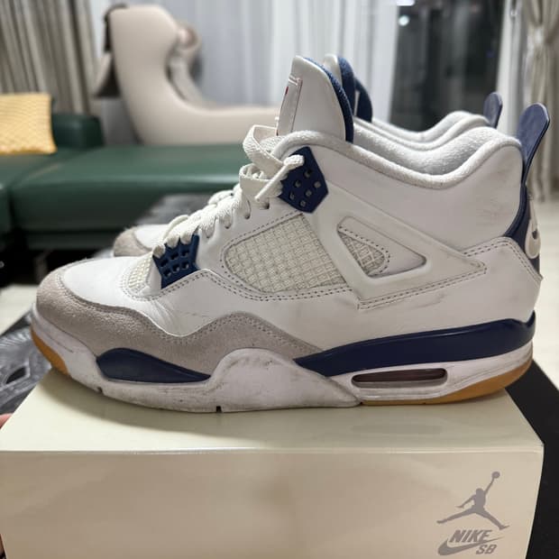 나이키 조던4 SB레트로 네이비