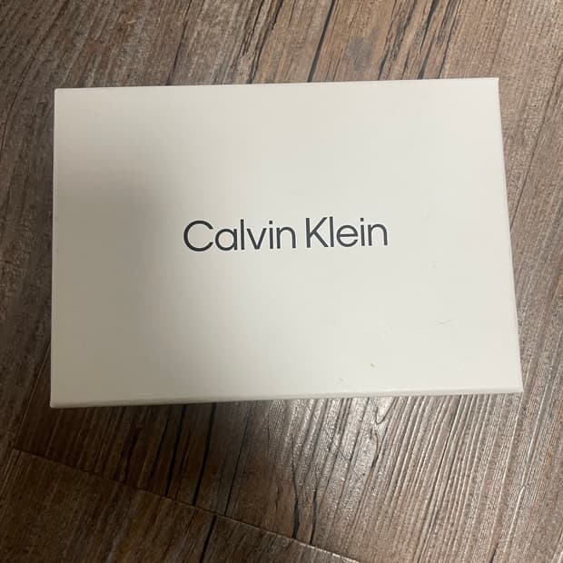 켈빈클라인 카드 지갑