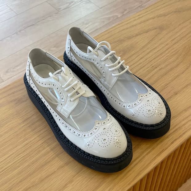 Comme des Garcons white oxford creeper