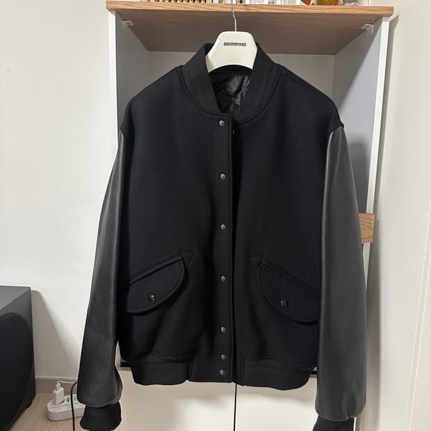 브라운야드 바시티자켓 블랙 5사이즈