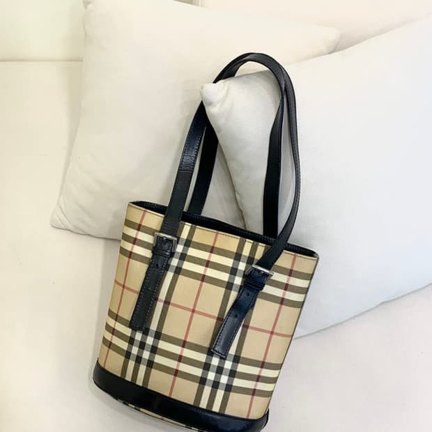 버버리 노바체크 숄더백 (정품)
