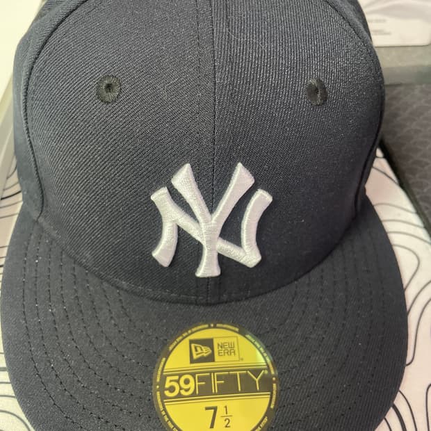 뉴에라 59fifty 7 1/2 판매합니다