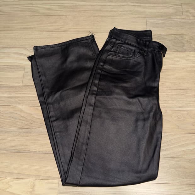 페이크 레더 팬츠