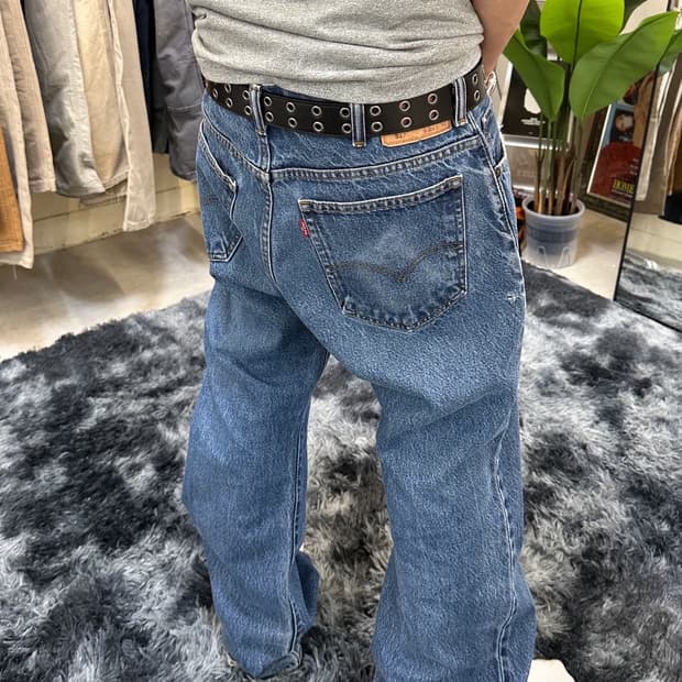 00s Levi's 517