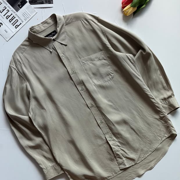 크리스챤 디올 베이지 실크 셔츠