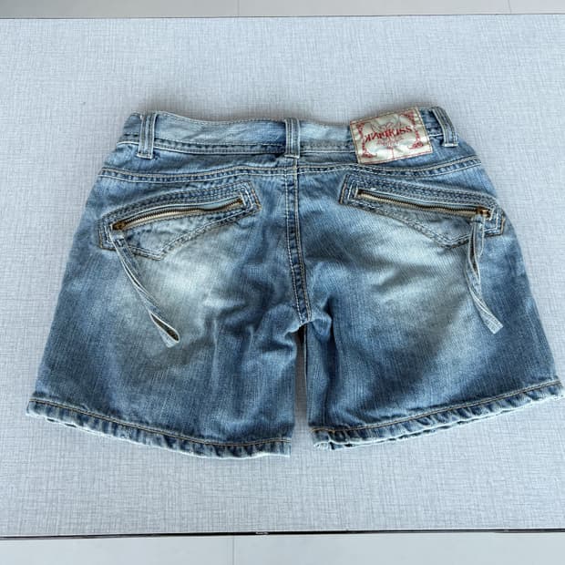vintage wash shorts