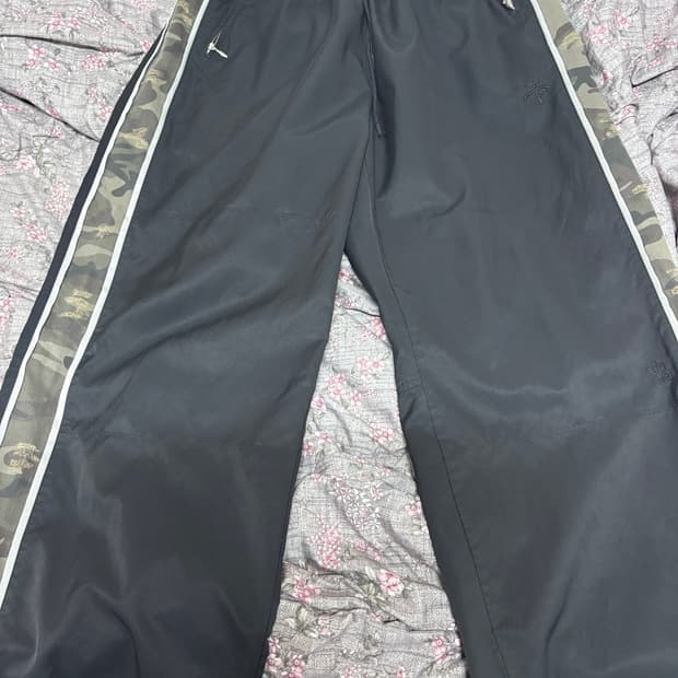 3) 폴리테루 카모트랙 스트링 버전 판매해요.