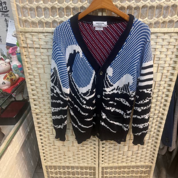 2/95-100 정품 톰브라운 웨이브 니트 가디건 팝니다