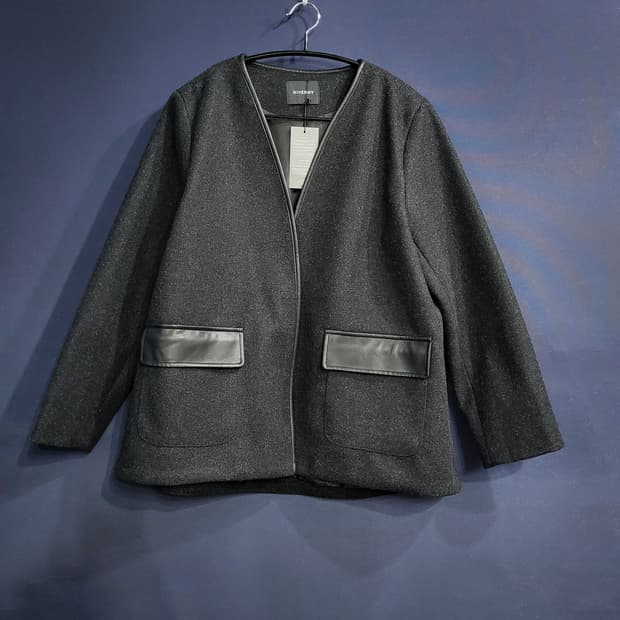 GIVERNY 세미오버핏 자켓(새상품)