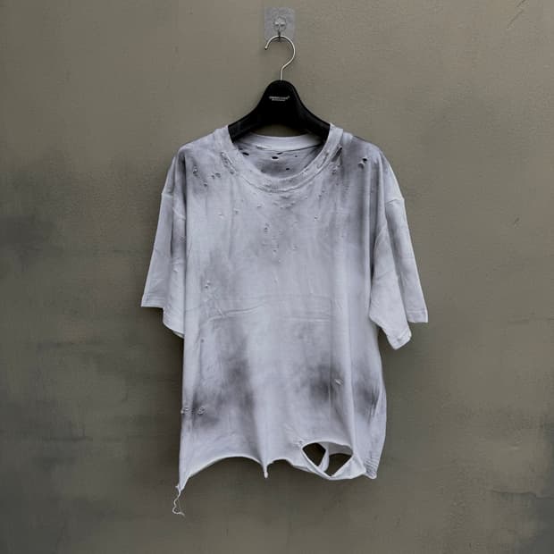 [VINTAGE MOOD] distressed washing t