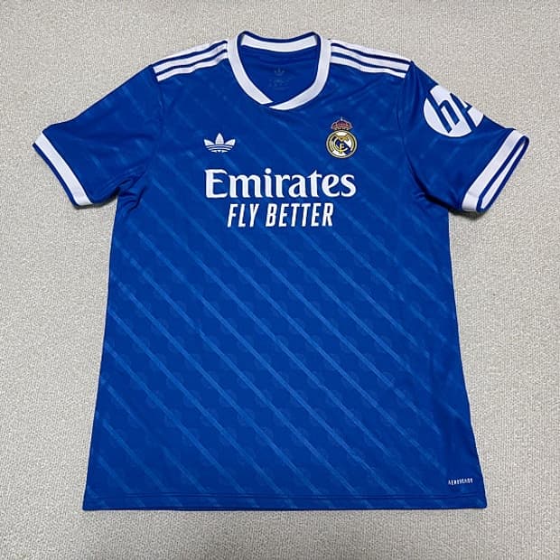 아디다스 레알 마드리드 25-26시즌 어웨이 반팔 져지 유니폼