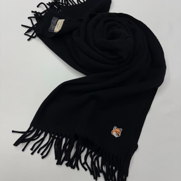 메종키츠네  스몰 폭스 버진 울 머플러 목도리