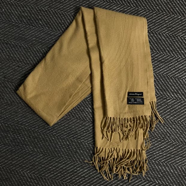 페레가모 아카이브 라나 울 미니멀 머플러y 3176