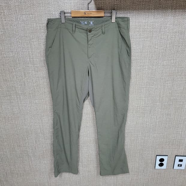 36인치 마운틴하드웨어 등산 팬츠 아웃도어 기능성