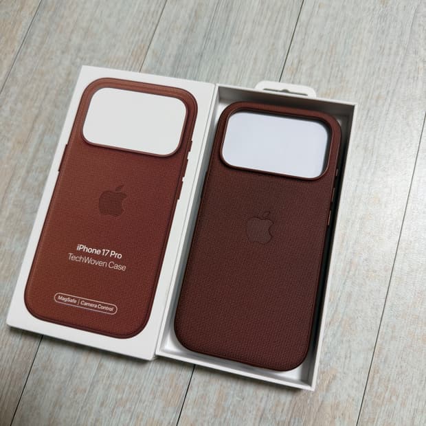 새상품)아이폰17프로 테크우븐 케이스