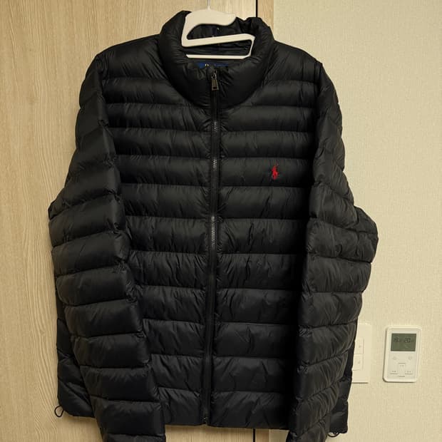 폴로 경량패딩