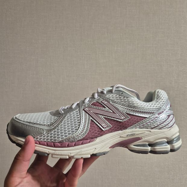 [새상품/265] 뉴발란스 860v2 로즈우드 메탈릭 실버