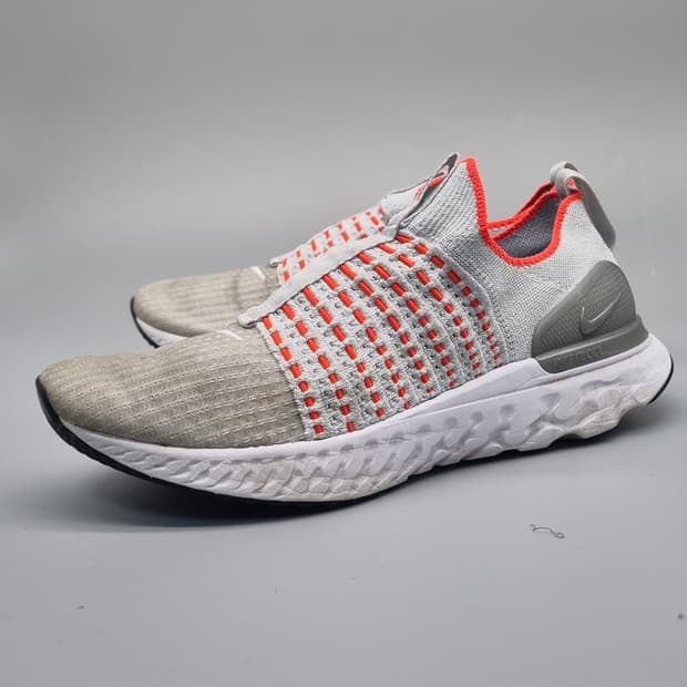 나이키 리액트 팬텀 런 플라이트2 운동화260