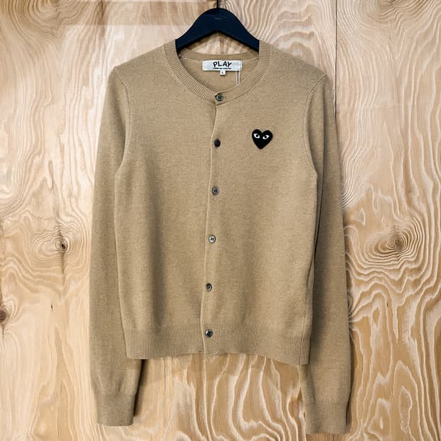 꼼데가르송 블랙 하트 가디건