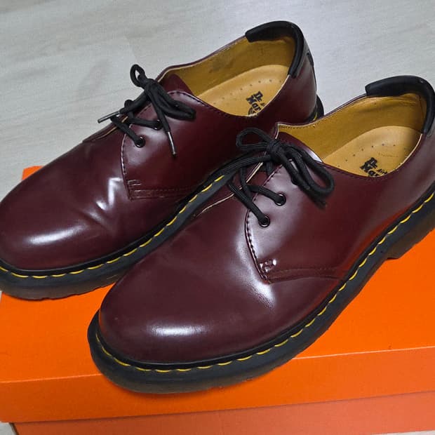닥터마틴 1461 체리 레드 11838