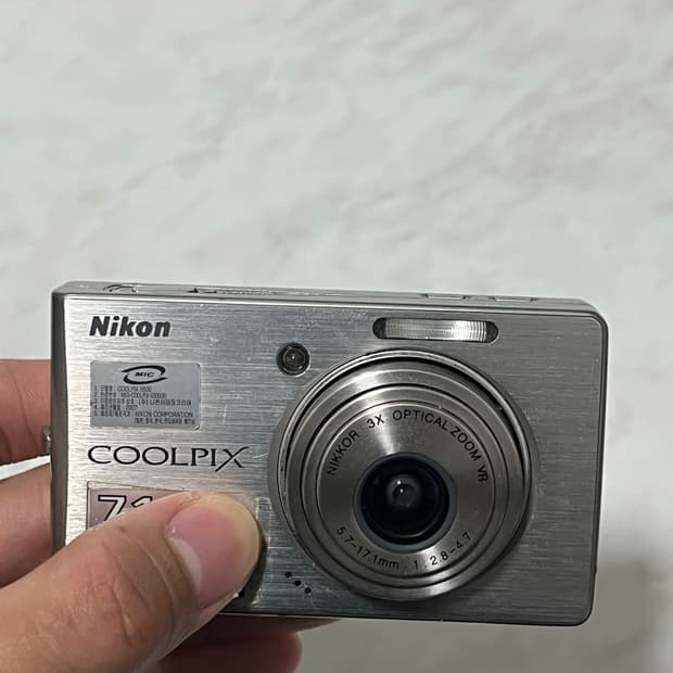 니콘 쿨픽스 S500 디지털카메라