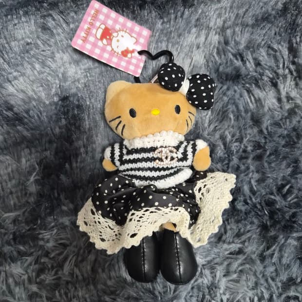 헬로키티 명품 롱다리 키링