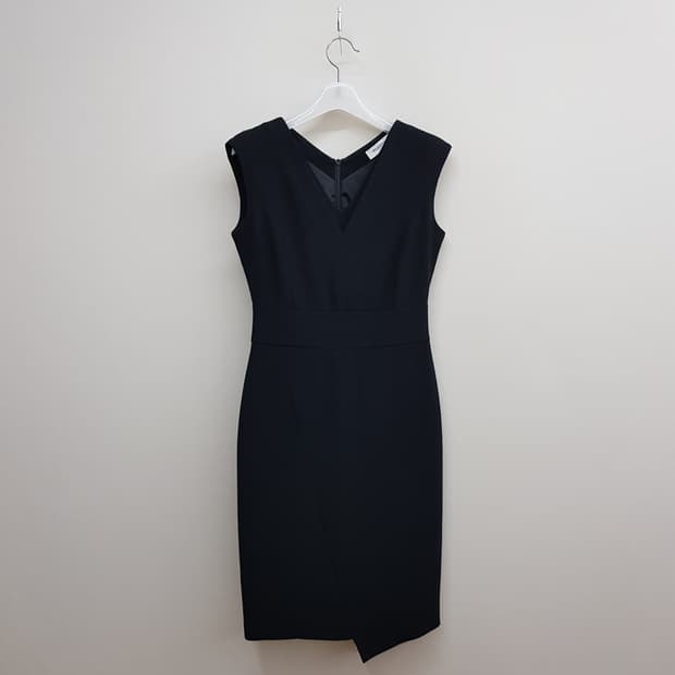 모조에스핀 슬리브리스 브이넥 원피스 55사이즈