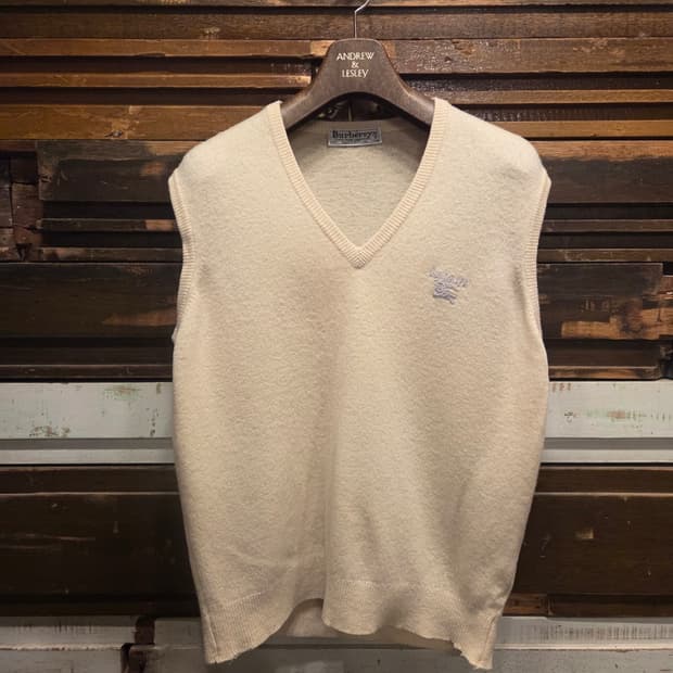 버버리 램스울 니트베스트