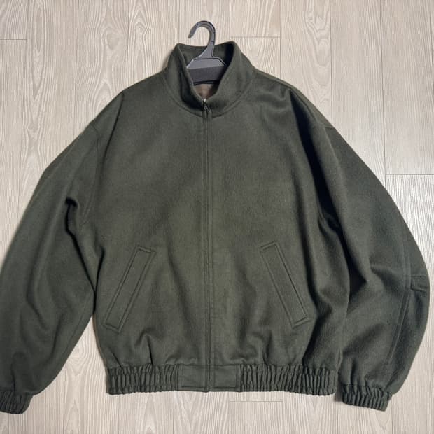 오라리 / 25fw 베이비 카멜 블루종 올리브 / 5