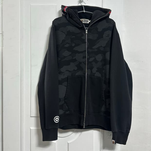 베이프 리플렉션 카모 샤크 후드집업