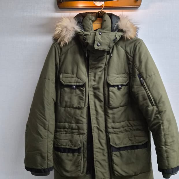 105) 일꼬르소 웨더 마스터 덕다운 패딩 팝니다