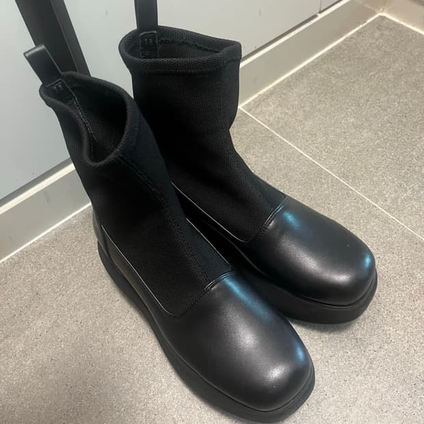 더오픈프로덕트 부츠 245