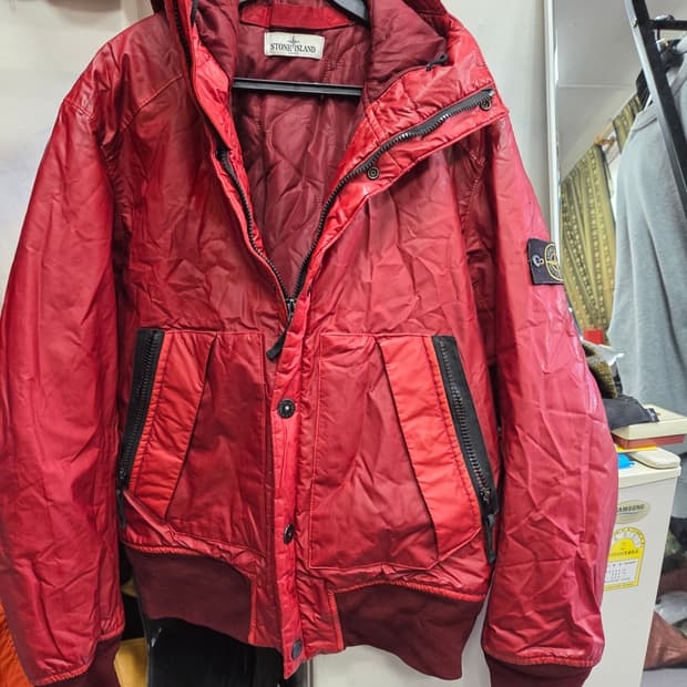 스톤   아일랜드   레드   패딩