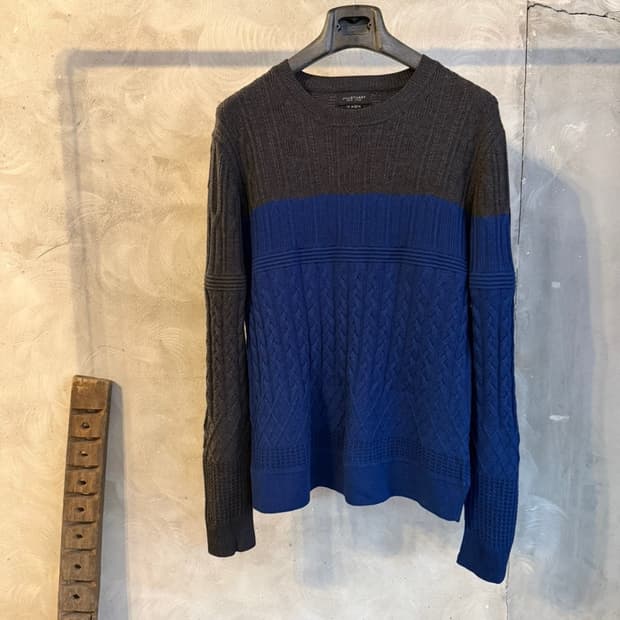 질스튜어트 케이블 니트 100