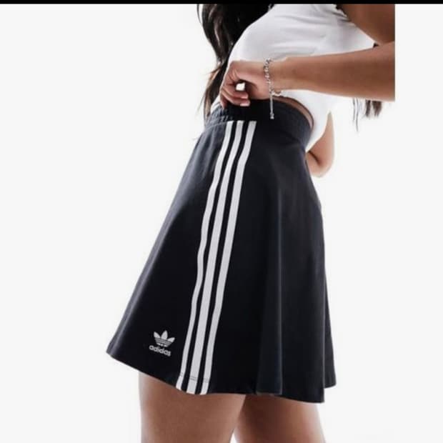 아디다스 오리지널삼선 스트라이프 미니 스커트 블랙
